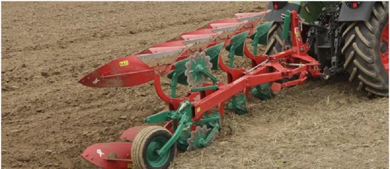 Charrue portée réversible 150 B - Kverneland - design économique et robuste pour tracteurs jusqu'à 150 CV_0