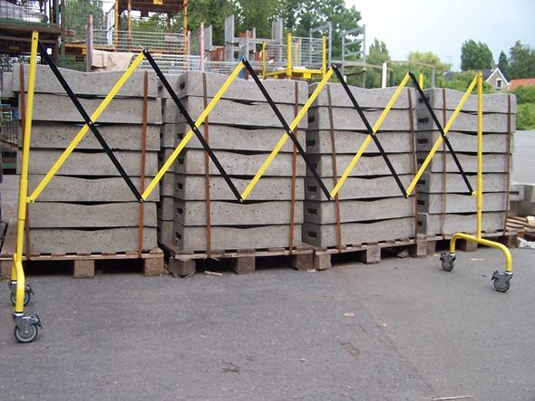 Barrières de chantier extensibles sur roulettes MOTTEZ - tube diamètre 25 mm - 4 roulettes à freins_0