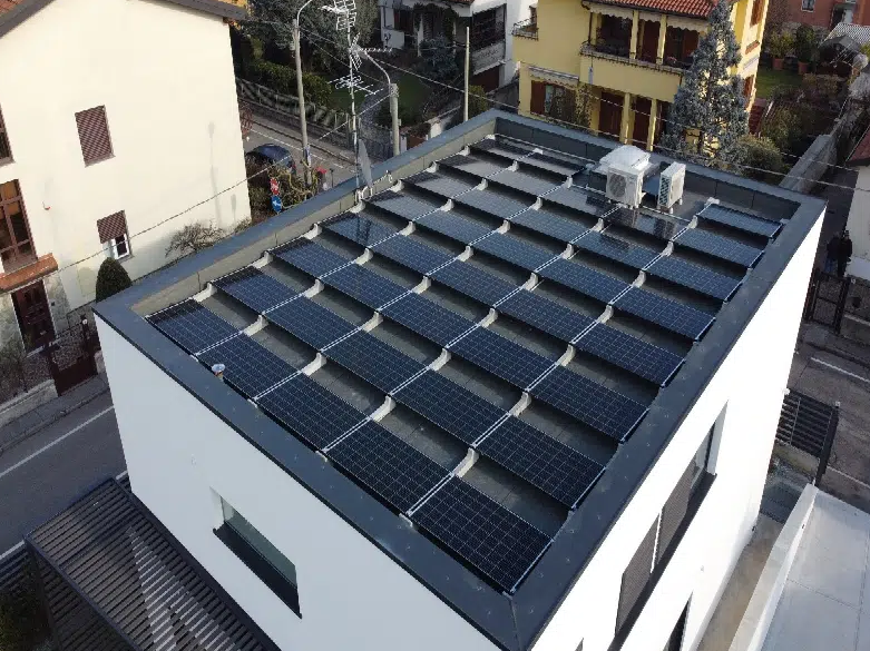 Support photovoltaïque Connect en béton auto-lesté - Pose sur toit terrasse - Sun Ballast inclinaisons 5°, 10° paysage & 10° portrait_0
