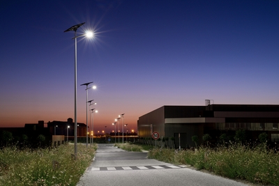 Lampadaire solaire autonome a led_0