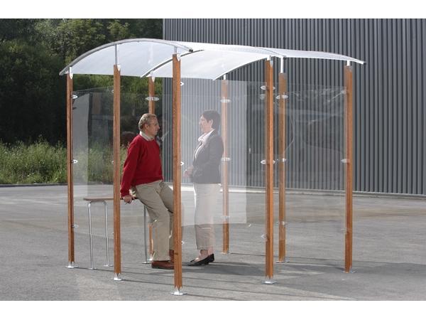 Abri fumeur 2x2 m - Structure bois exotique et acier - Bardage plexiglas - Banquette incluse - Modules d'extension_0