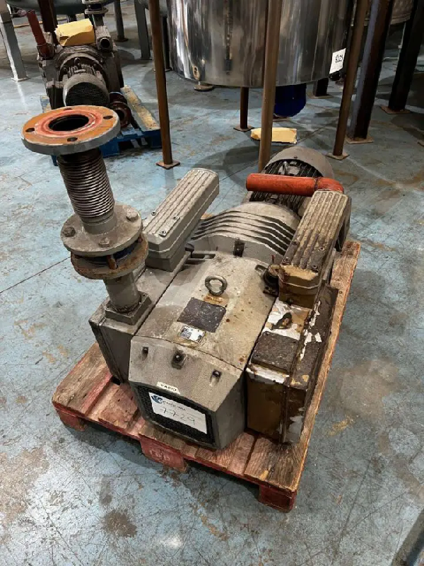 Pompe à vide à palettes sans huile becker vtlf 360 d'occasion - référence                        :                         c7729_0