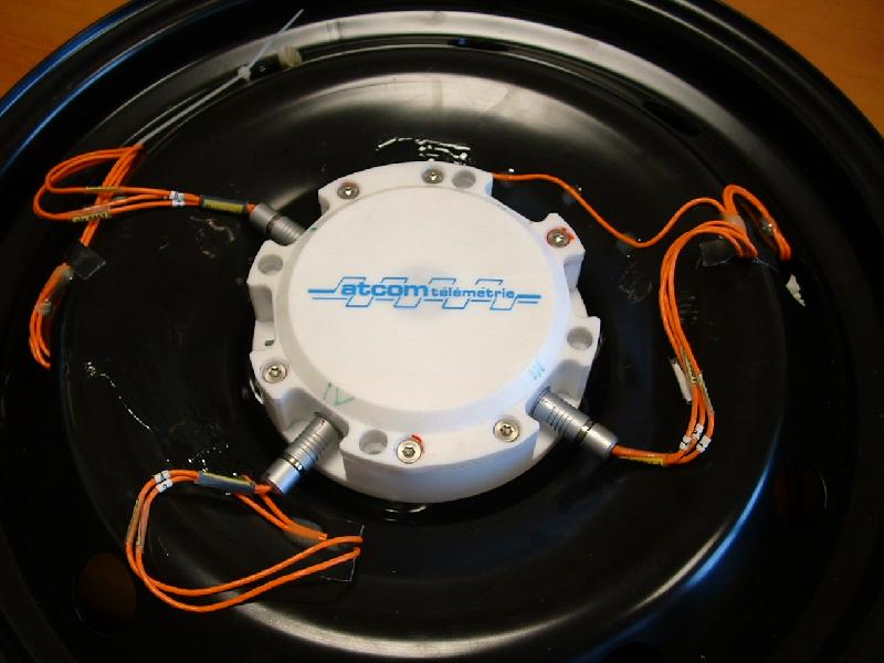 ATE Wheel - Module de télémétrie 24 voies ATCOM pour mesure de contrainte et température sur roues rotatives_0