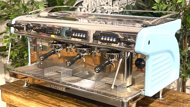 Machine à espresso professionnelle EXPOBAR Ruggero semi-automatique 3 groupes_0