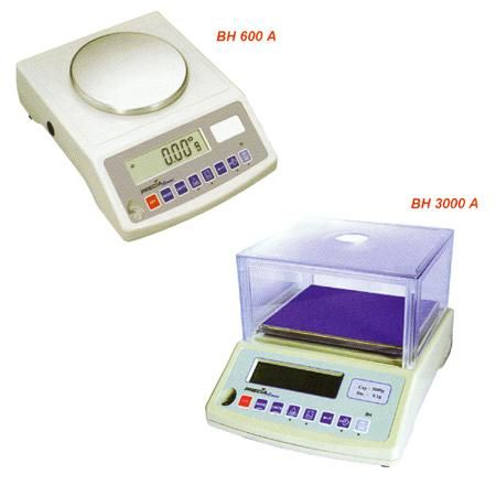 BALANCE POUR PESAGE DE LABORATOIRE  BH 3000 A - 3000G/0,1G