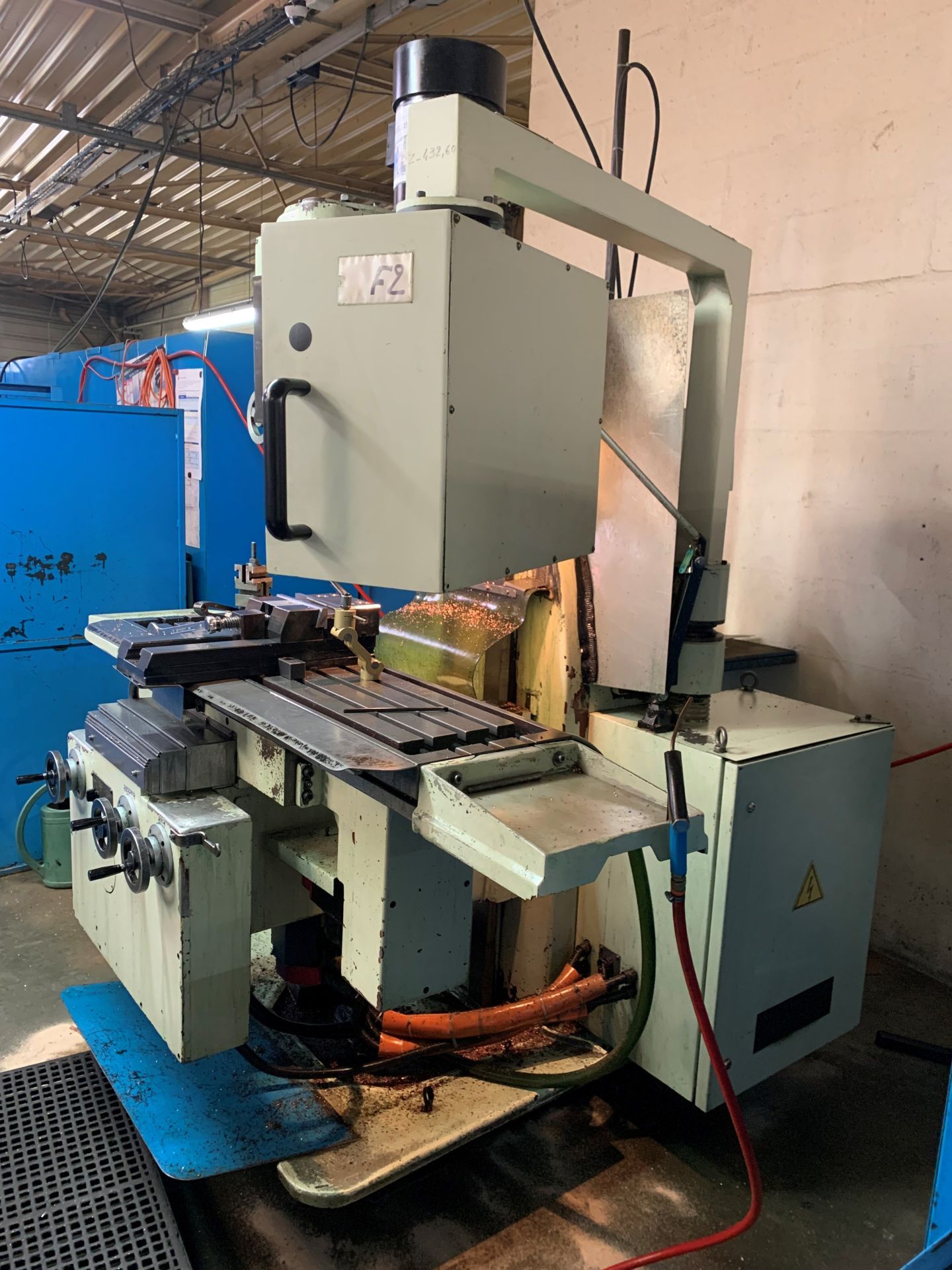 Fraiseuse CN FIRST - Occasion - Ref 3474 - Broche 3000 trs/min - Attachement BT40 - Courses X 650mm/Y 350mm/Z 400mm_1