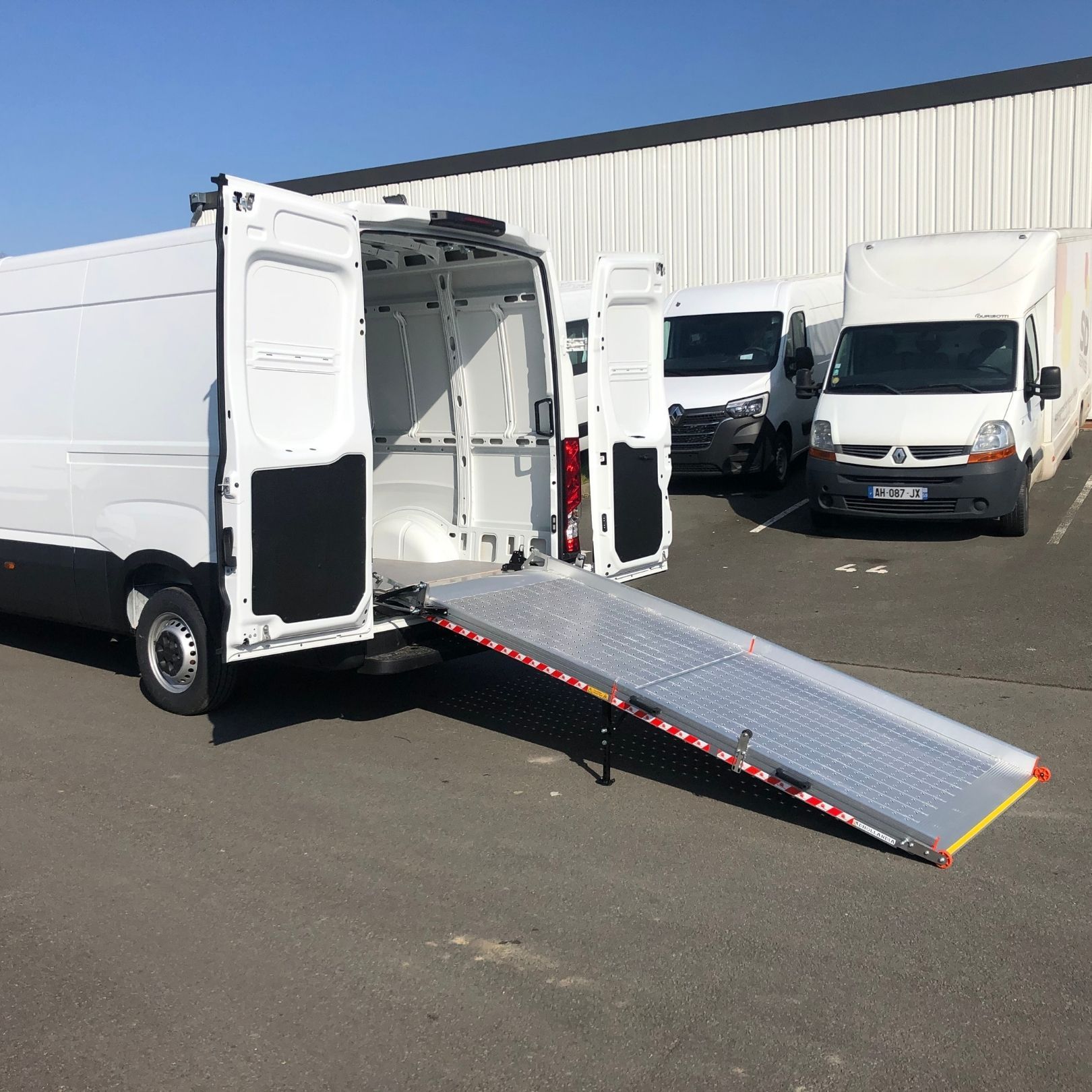 Rampe de chargement renforcée facile à manipuler - jusqu'à 1000 kg - DH-AI12.10_0