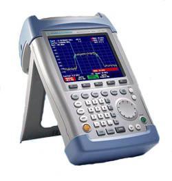 Analyseur de spectre portable Rohde et Schwarz FSH6/06 - 100 kHz à 6 GHz - avec préamplificateur et autonomie 4h_0