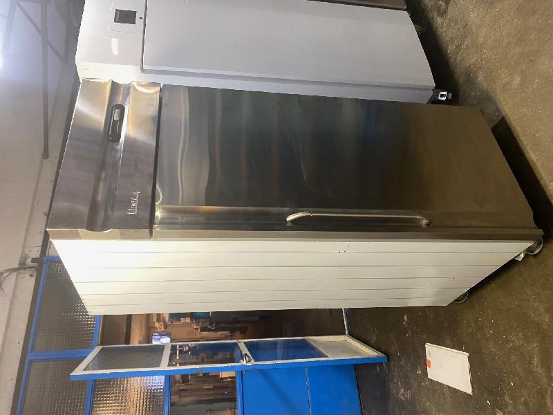 Armoire négative 600x400 - LINEA4 d'occasion - 700 litres - Froid ventilé - Sur roulettes_0