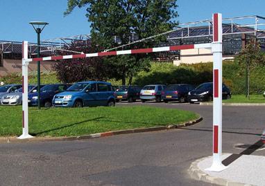 Portique limiteur d'accès universel fixe avec tirants de 5.25 m à 7.55 m - Hauteur max. des véhicules 2 200 mm_0