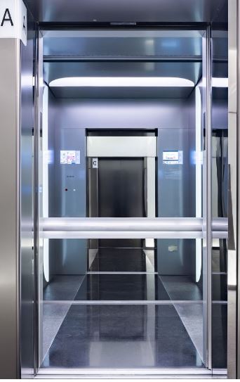 Ascenseur  Impressionnant, puissant et efficace pour immeubles de grande hauteur  - Schindler 7000_0