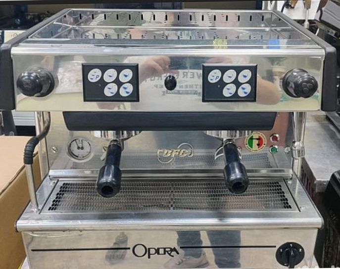 Machine à café BFC OPERA semi-automatique 2 groupes_0