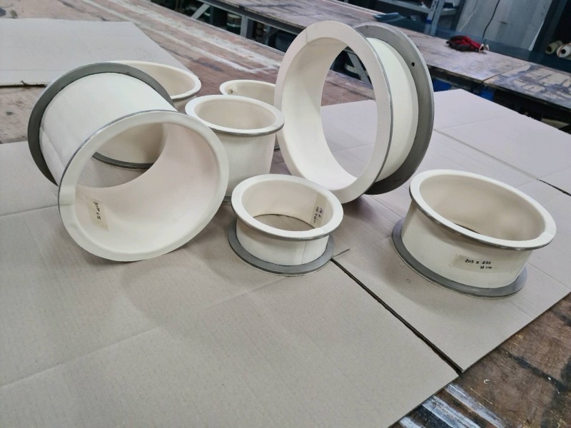 Manchette de forme cylindrique en LINAPLUS BLANC FG, usage alimentaire pour les machines de convoyage - lieu: près d'Evreux en Normandie - MTCP_0
