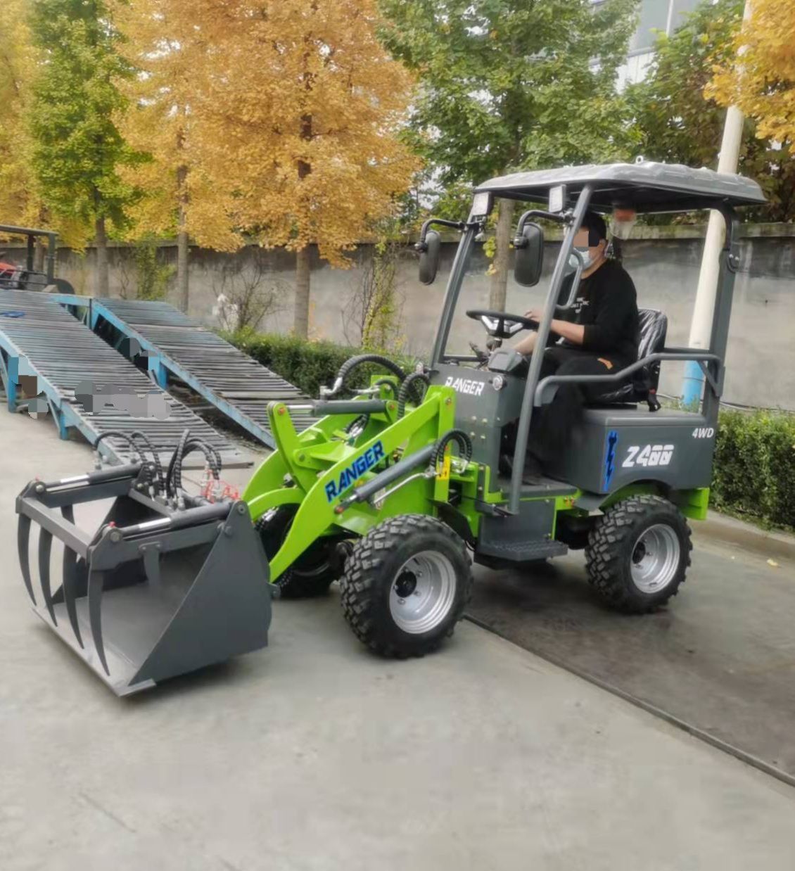 Mini valet de ferme électrique pour bâtiments clos