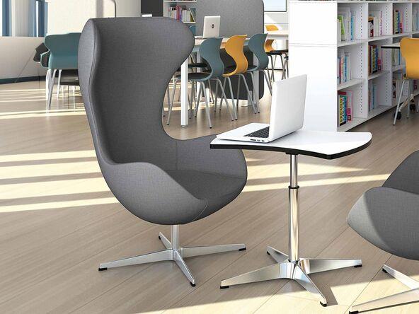 Fauteuil lounge Charlotte avec base pivotante en forme d'étoile_0