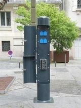 Borne électrique pour marché street - H1250mm x D200mm - 4 à 8 prises monophasées ou tétrapolaires_0
