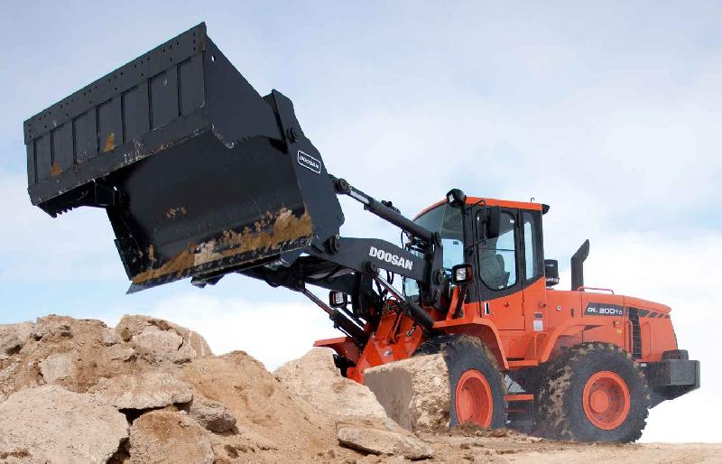 Chargeuses sur pneus DOOSAN DL200-3 et DL200-3 TC - 160ch - Capacité godet 1.9m3_0