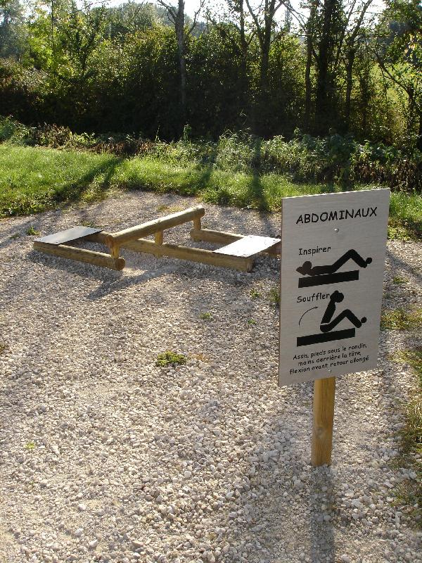 Parcours de santé - module abdominaux avec panneau descriptif_0