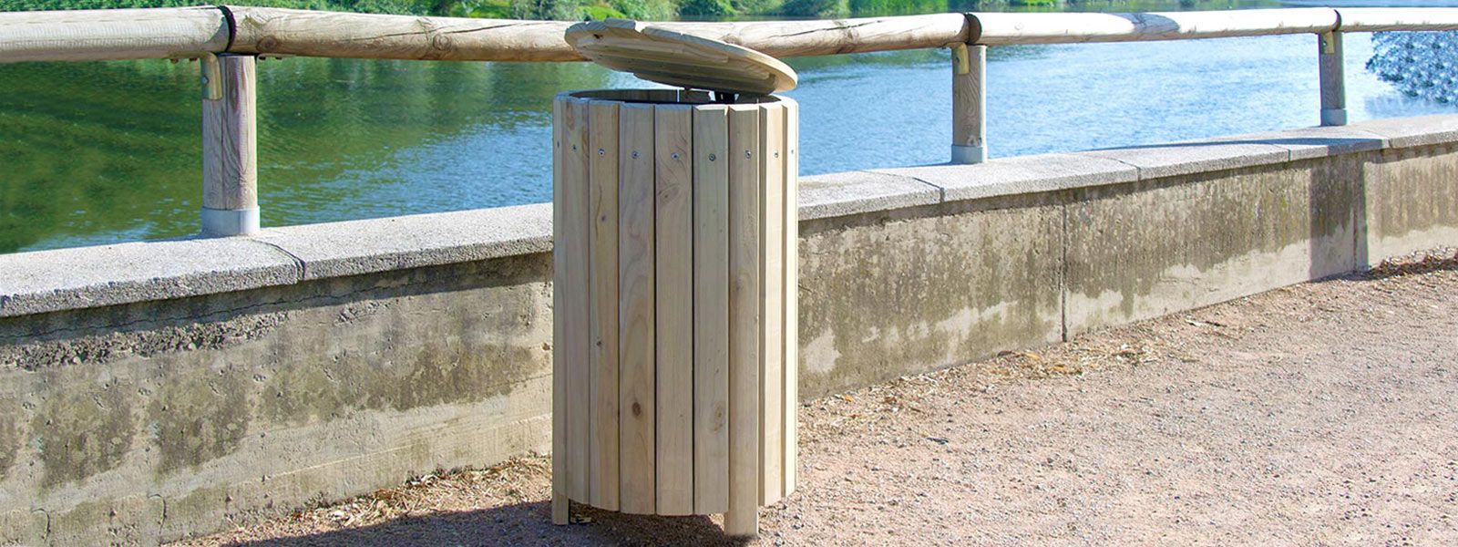 Poubelle publique Up19 - corbeille natura - Novatilu - 90 litres, bois de pin traité autoclave classe 4_1