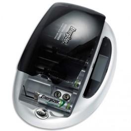 ENERGIZER CHARGEUR UNIVERSEL AVEC ÉCRAN LCD. CHARGE TOUS FORMATS.