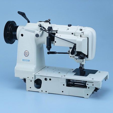 Piqueuse plate - CT300W 103 - machine à coudre industrielle chaine pour poids lourds - Chung Tien Enterprise Co., Ltd._0