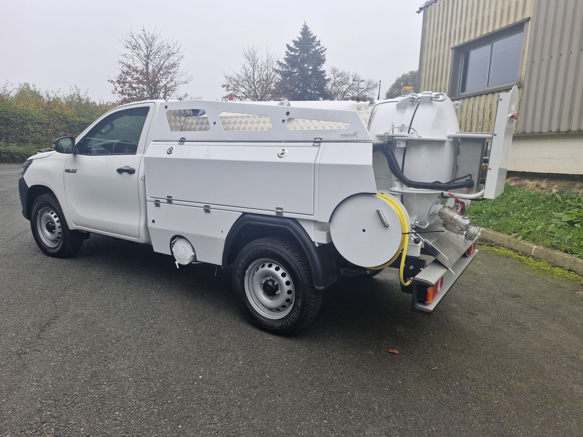 Hydrocureur avec citerne en aluminium de 1100 litres pour milieu urbain - LONGWAY_0