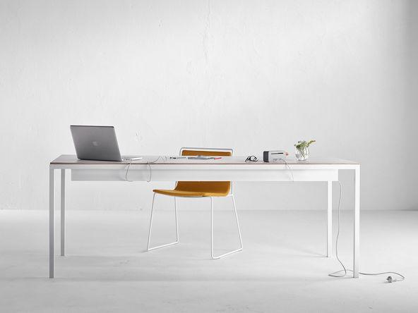 Bureau droit professionnel - Bureau individuel Dry - pieds métal - plateau mélaminé_0
