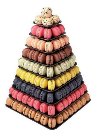 PYRAMIDE 9 ÉTAGES POUR 210 MACARONS