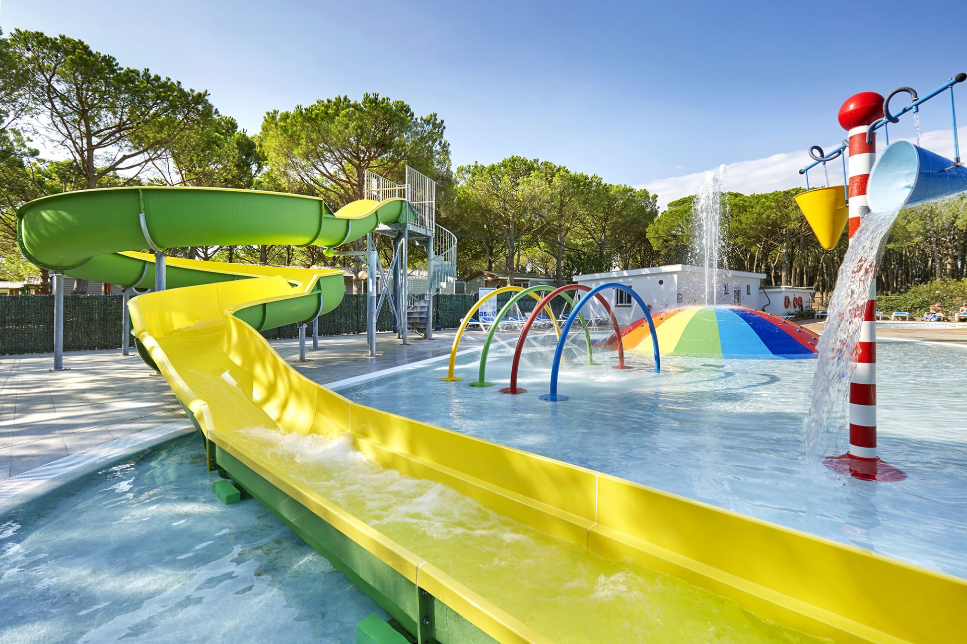 Toboggan aquatique : must'tob 28x, arrivée aquafrein_0