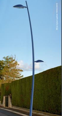 Mât d'éclairage public cylindro-conique curvi - en acier galvanisé_0