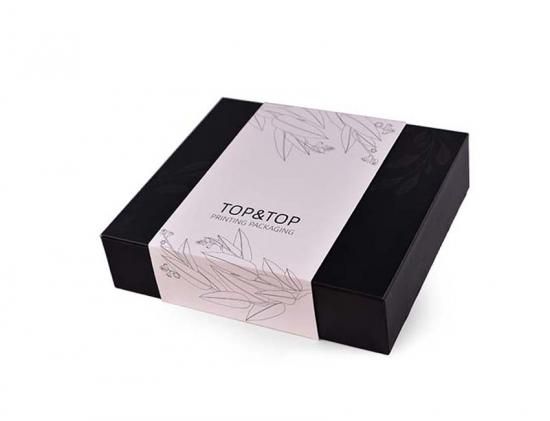 2020100712 - boîte cadeau en papier carton rigide carré noir manche - shenzhen top&top printing packing co_0
