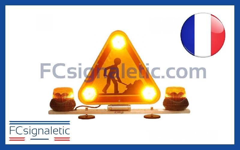 Triangle AK5 Triflash magnétique 500 mm avec prise allume cigare à relevage manuel classe 2 avec 2 Gyroled M80 STANDBY MERCURA_0