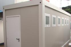 Abris de chantier - Blocs sanitaires modulaires avec WC, douches et lavabos adaptés aux besoins_0