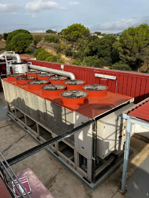 Groupe de refroidissement york refrigeration pour climatisation - référence                        :                         c9895_0