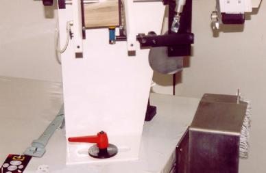 Fixation d'étiquettes plates - Distributeur d'étiquettes avec lien de sécurité en plastique ou polyester_0