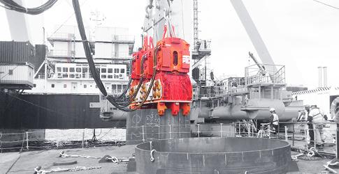 Engins de battage vibrofonçage offshore_0