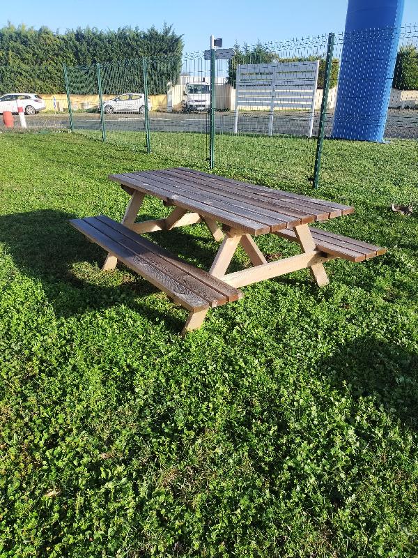 Table de pique-nique forestière ECO - Pin traité classe 4 - 2000mm x 1510mm_0