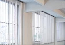 Store californien - bandes verticales - anti-éblouissement pour grandes surfaces_0