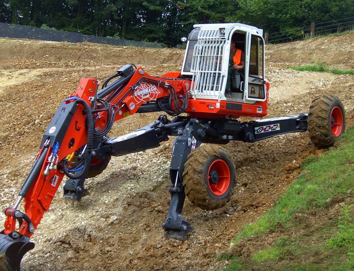 R1253 Big Foot Forester - Pelle araignée compacte, moteur John Deere 173 Hp, hydraulique performant_0