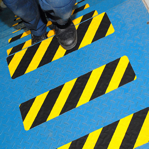 Bande adhésive antidérapante pour surfaces inégales - Dimensions 610 x 150 mm_0