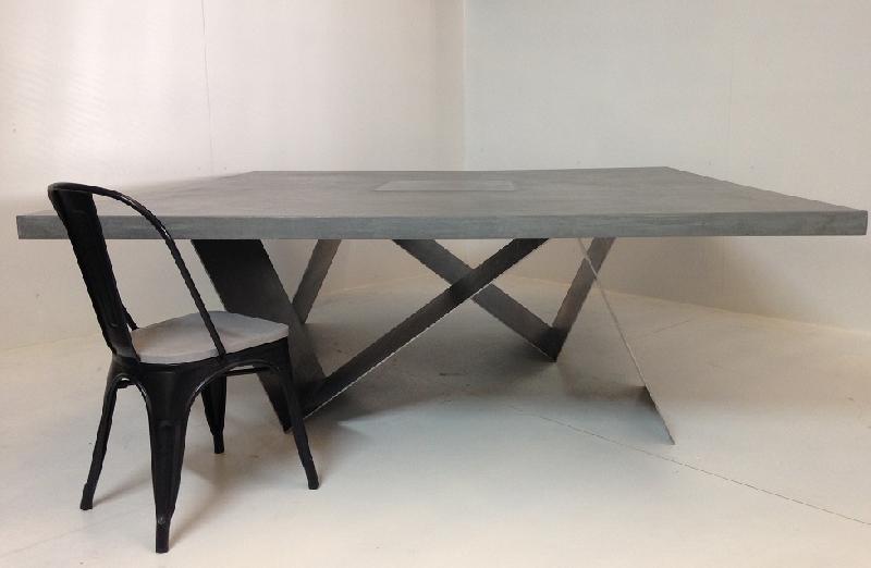 Table a manger carree beton cire pietement zig zag (6 teintes au choix)