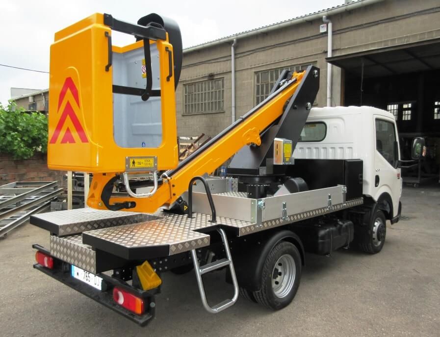Camion nacelle TL10WO - Movex - 10,5 mètres - gamme légère et versatile_0