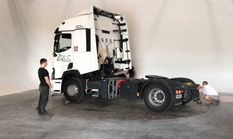 Plateau tournant sur mesure de 7m pour poids lourds - Carbox360 - charge 8 tonnes - pilotage informatique_0