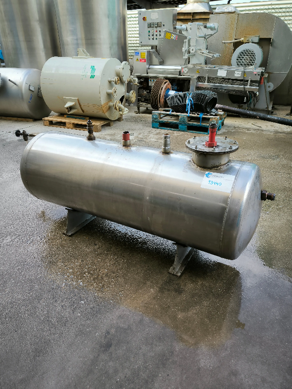 Cuve horizontale en acier inoxydable de 420 litres - référence : c13440_0