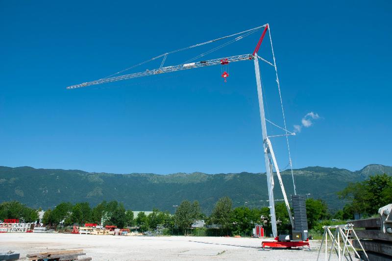 Grue à montage rapide CSE 32 - flèche 32m - capacité 4,4t - système de commande électronique Terex Power Plus et Power Match_0