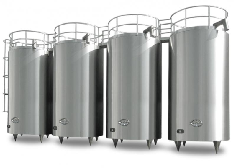Cuves simple paroi en acier inoxydable - Réservoir de lait de 1.000 à 30.000 L - Avec agitateur et tableau électrique_0