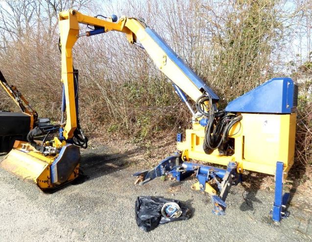 Epareuse - débroussailleuse type 550, longueur de bras 5,5 mètres - bomford_0