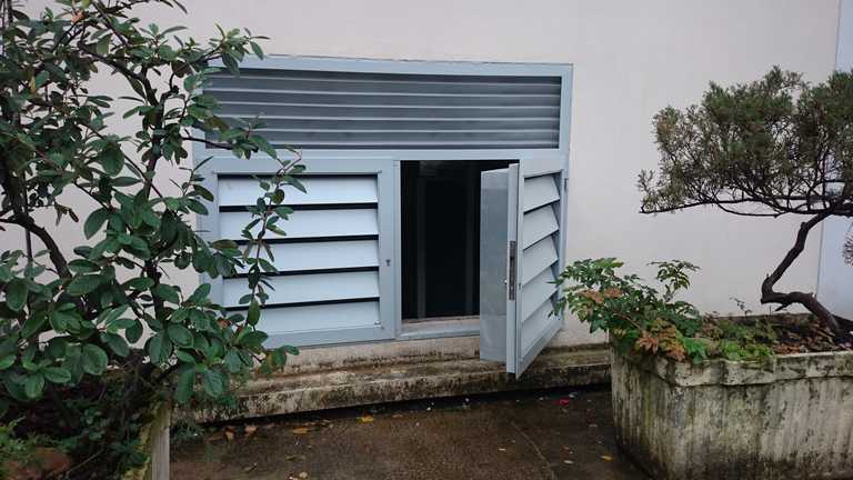 Grilles acoustiques de ventilation sur mesure - acier ou inox - épaisseur minimum 170 mm - affaiblissement acoustique 8 dBA_0