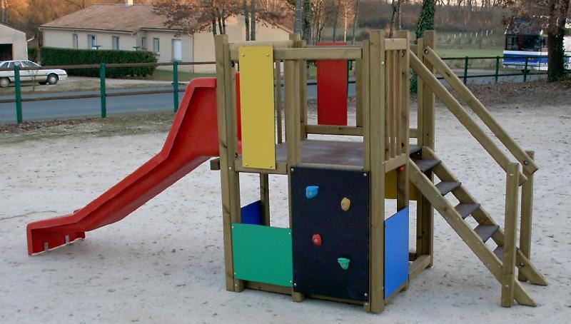 Structure pour aire de jeux - Le Mirador avec toboggan pour enfants de 2 à 7 ans_0