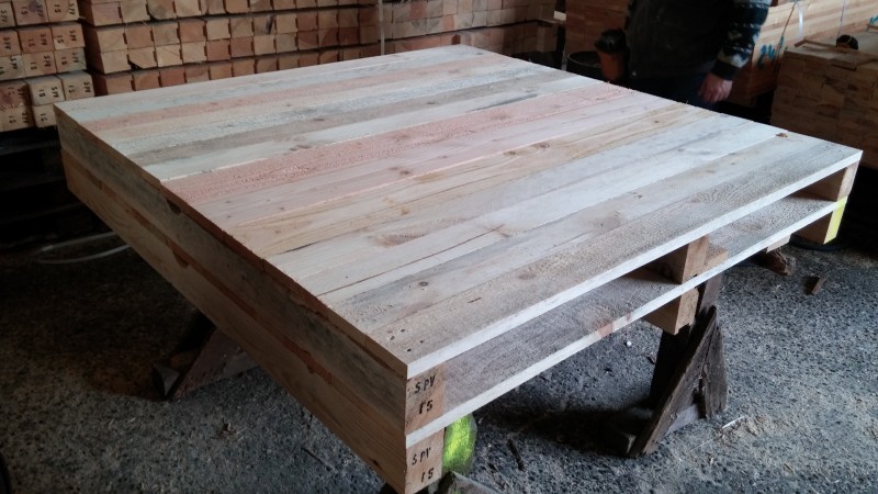 Palettes sur mesure SCS - matériaux variés, traitements spécifiques et personnalisation_0